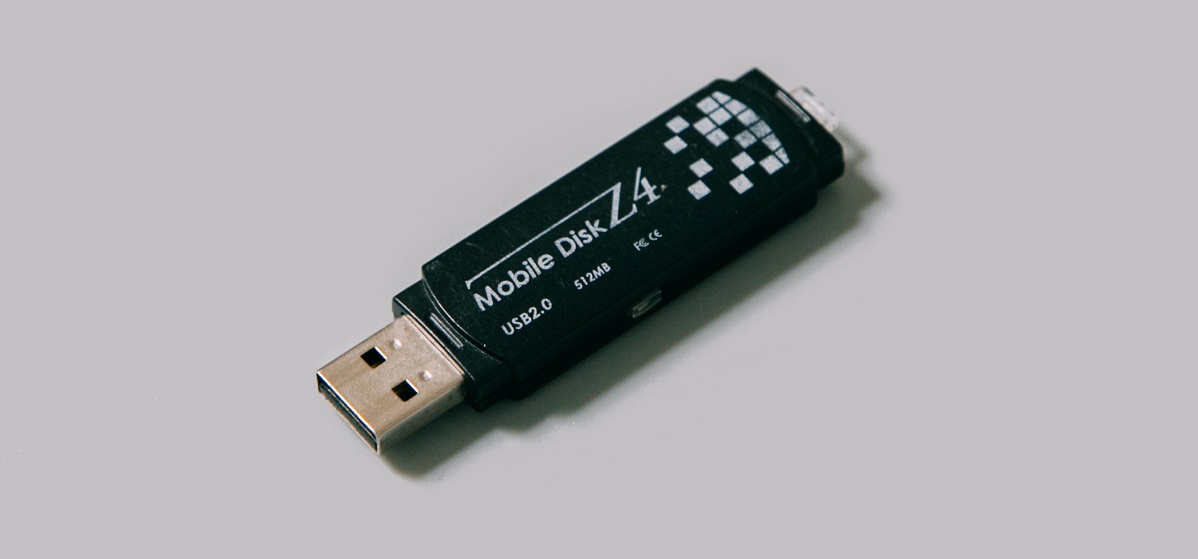 usb drive to store photos